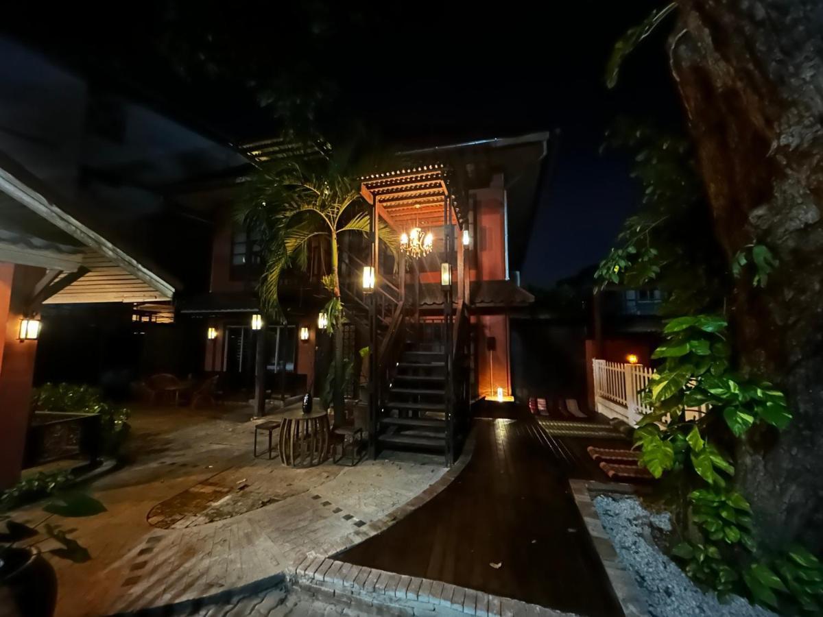 Villa's Homestay *